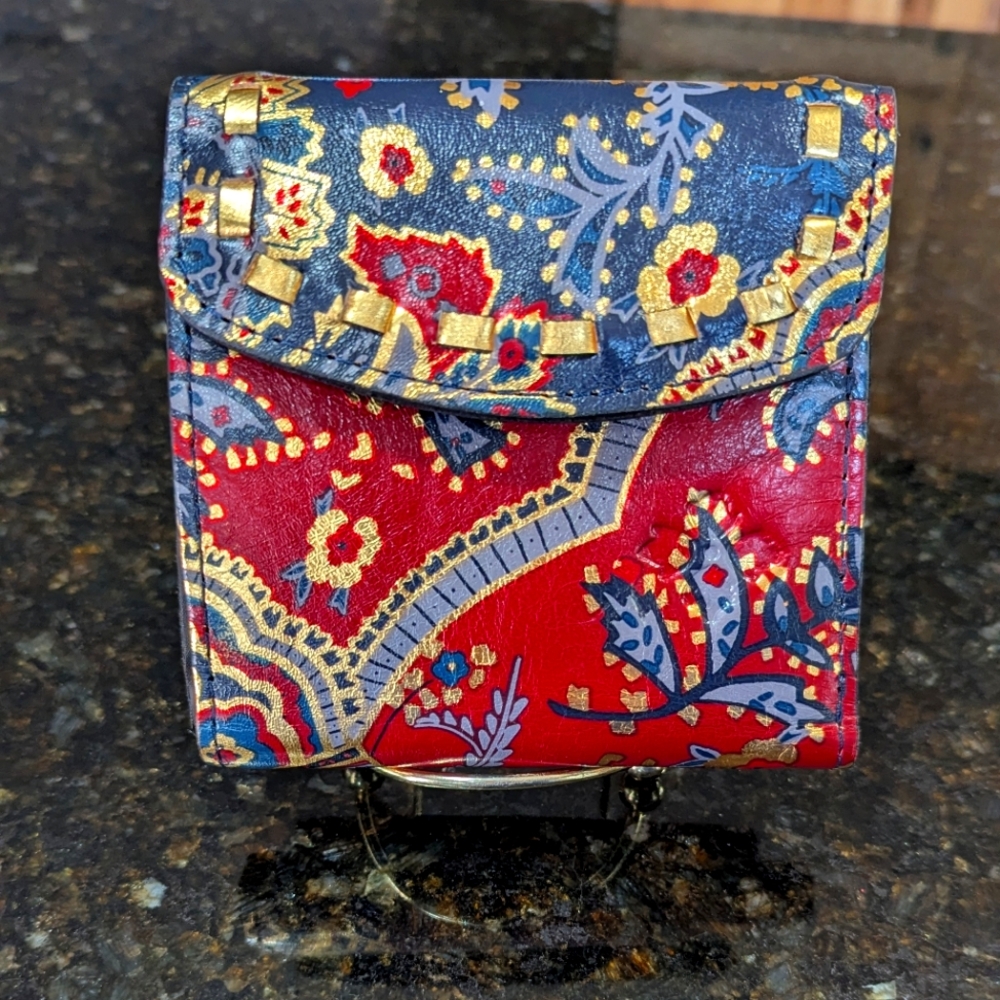 Patricia Nash bifold wallet
